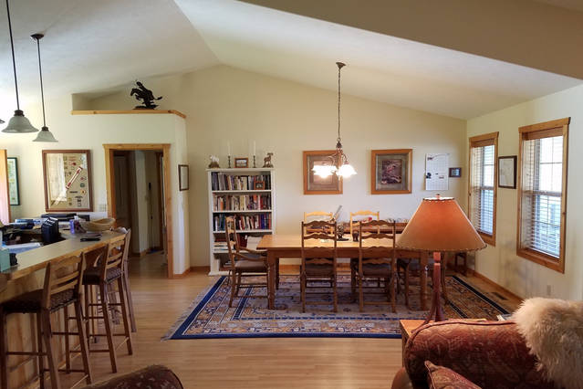 06715fa7-c4e8-4075-810b-0eda5f3d521d